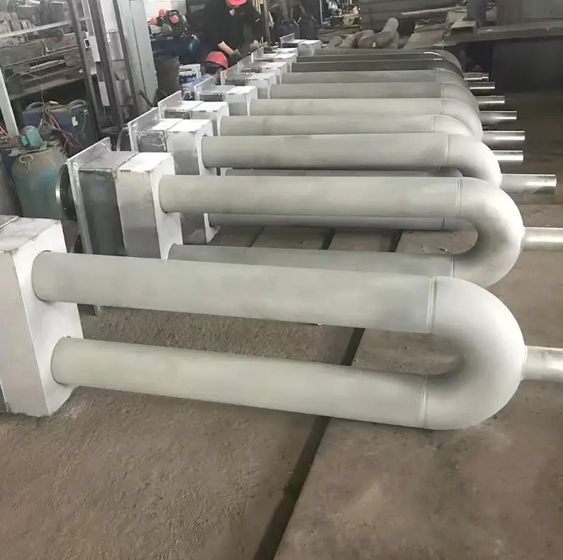 What is the difference between a radiant tube and a convection tube?